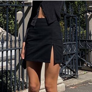 Lioness / Princess Polly Lola Black Denim Skirt in XS
